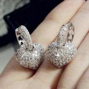 New Sterling silver diamond Hear earrings